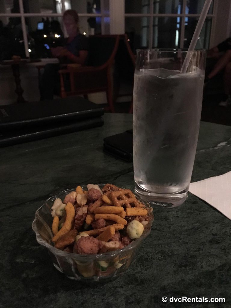 Mizner’s Lounge Refreashments and Snacks