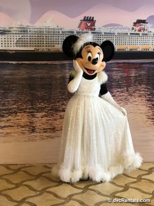 Minnie Mouse meet and greet on Disney Dream