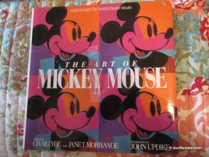 Book cover of The Art of Mickey Mouse