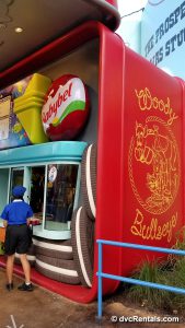 Exterior image of ordering area for Woody’s Lunch Box
