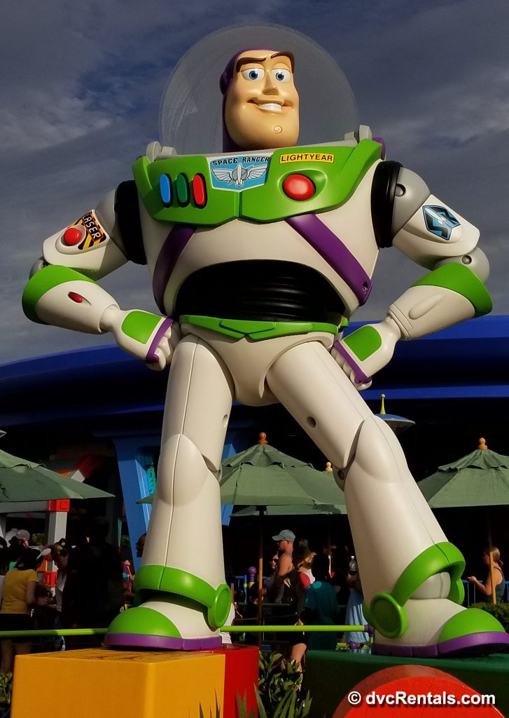 Large figurine of Buzz Lightyear in Toy Story Land