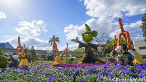 Sorcerer Mickey Topiary
