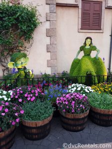 Snow White Topiary at the Epcot International Flower and Garden Festival
