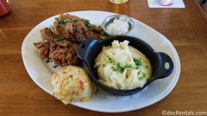 Fried Chicken and mashed potatoes from Chef Art Smith’s Homecomin’ Restuarant