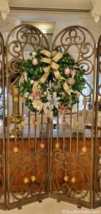 Christmas wreath at the villas at Disney’s Grand Floridian