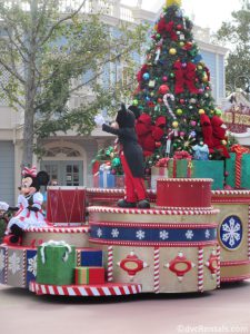 Mickey and Minnie Mouse in the holiday Cavalcade