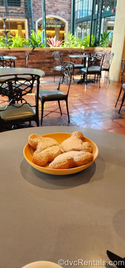 Mickey-shaped beignets from Scat Cat’s Club at Disney’s Port Orleans Resort: French Quarter